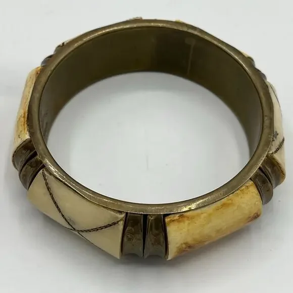 Stone Brass Women’s Cuff Bracelet Ivory Tone Slip On Boho Peasant Nature - Picture 10 of 13